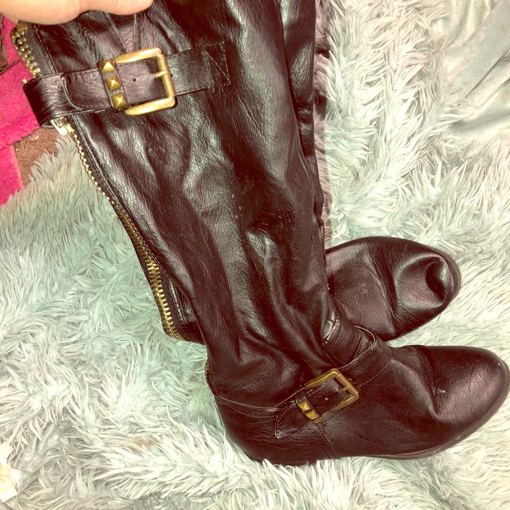 Black knee high boots